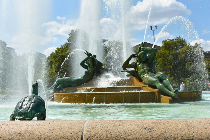 city fountain